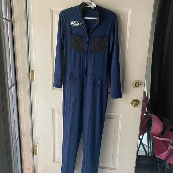 Spirit Store Police Costume with Hat Acessory - Picture 5 of 7